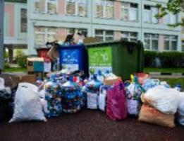 В Петербурге планируют запустить регионального оператора и коммерческого оператора по вывозу и переработке мусора